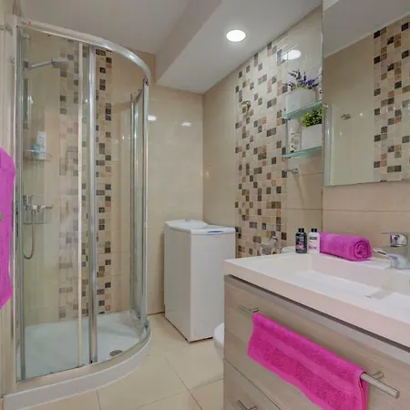 公寓 307 Bright, Sea View, Air Conditioning With Swimming Pool